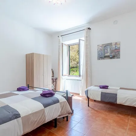 Vakantiehuis 3 Bedroom Lovely In Torza *