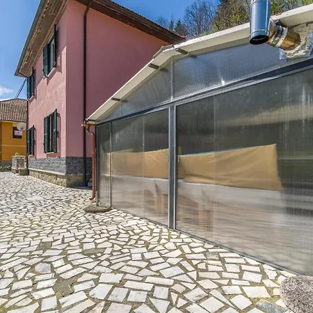 Vakantiehuis 3 Bedroom Lovely In Torza Chiama