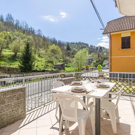 Vakantiehuis 3 Bedroom Lovely In Torza *