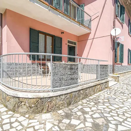 3 Bedroom Lovely In Torza Vakantiehuis Chiama