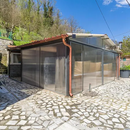 Vakantiehuis 3 Bedroom Lovely In Torza